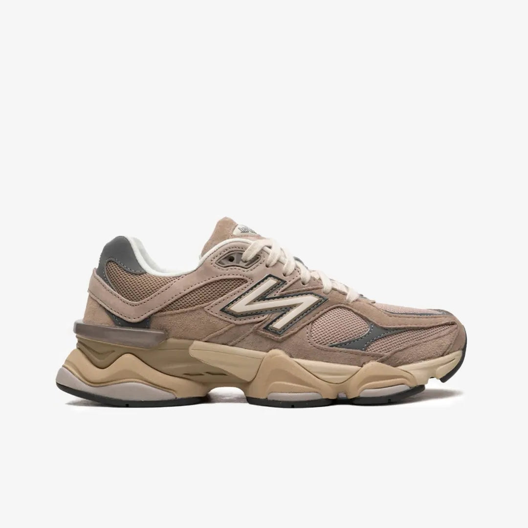 New Balance 9060 Driftwood Castlerock