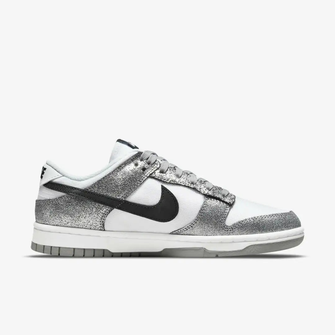 Nike Dunk Low Golden Gals