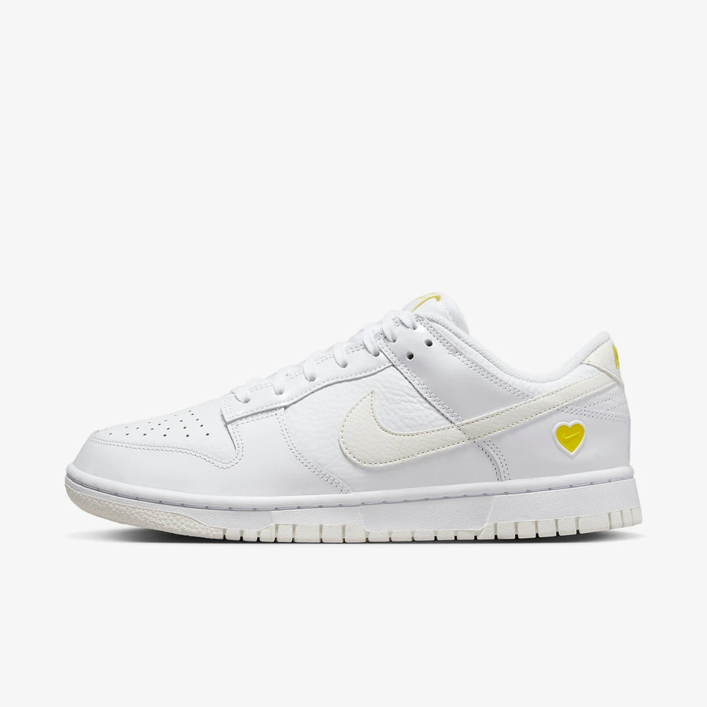 Nike Dunk Low Yellow Heart