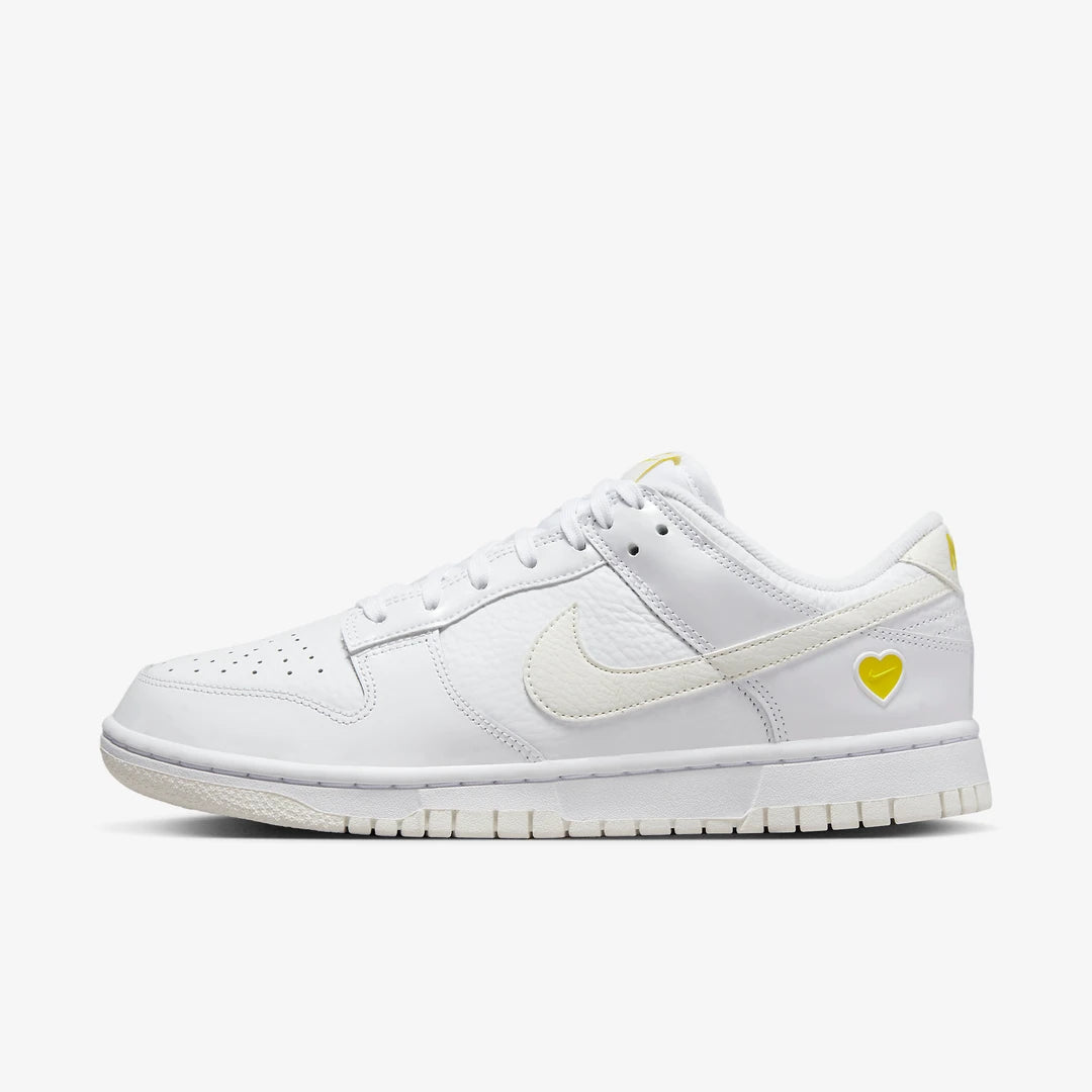 Nike Dunk Low Yellow Heart