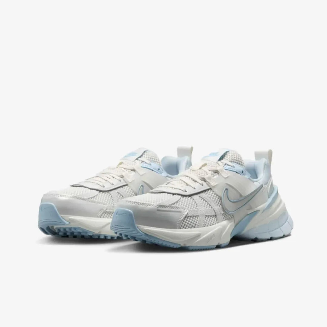 Nike V2K Run Platinum Tint Summit White Light Smoke Grey