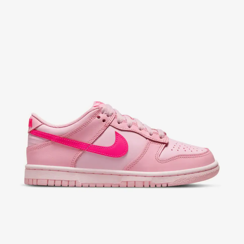 Nike Dunk Low Triple Pink
