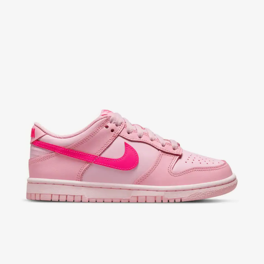 Nike Dunk Low Triple Pink